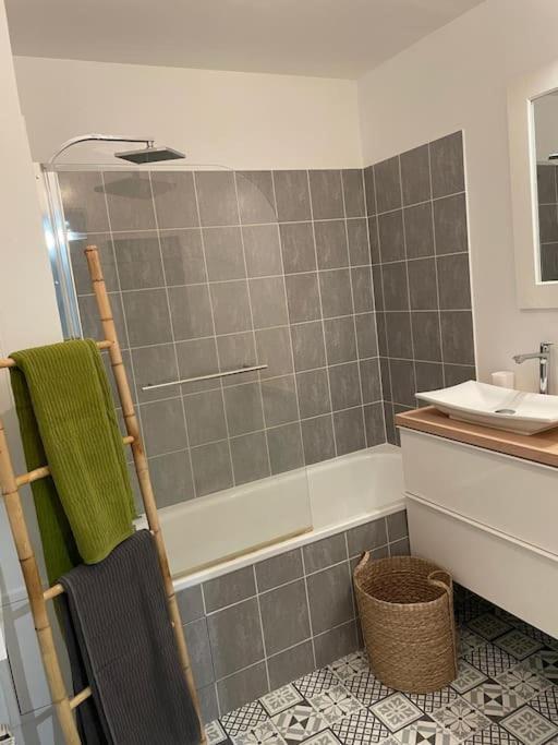 מונטיגני-לה-ברטונאוקס Studio 28 M2 & Jardin Privatif 20 M2 מראה חיצוני תמונה