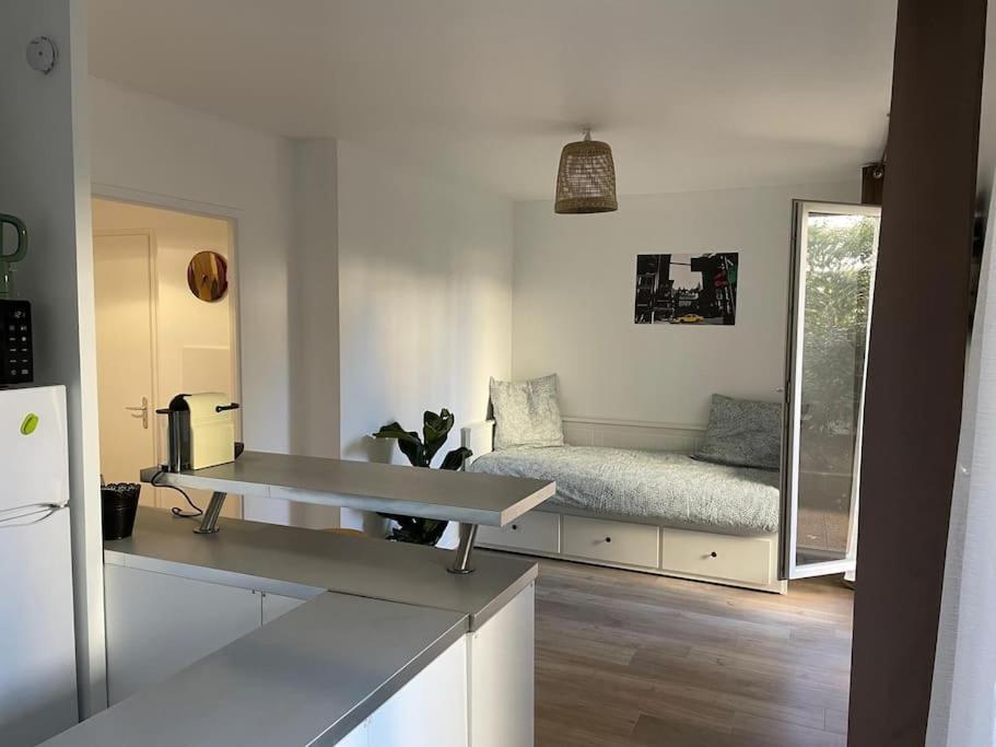 מונטיגני-לה-ברטונאוקס Studio 28 M2 & Jardin Privatif 20 M2 מראה חיצוני תמונה